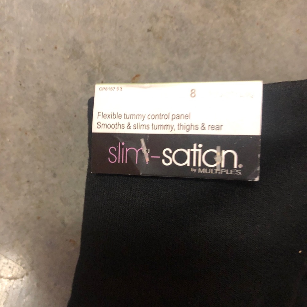 Women’s Black Slim-Sation Capris